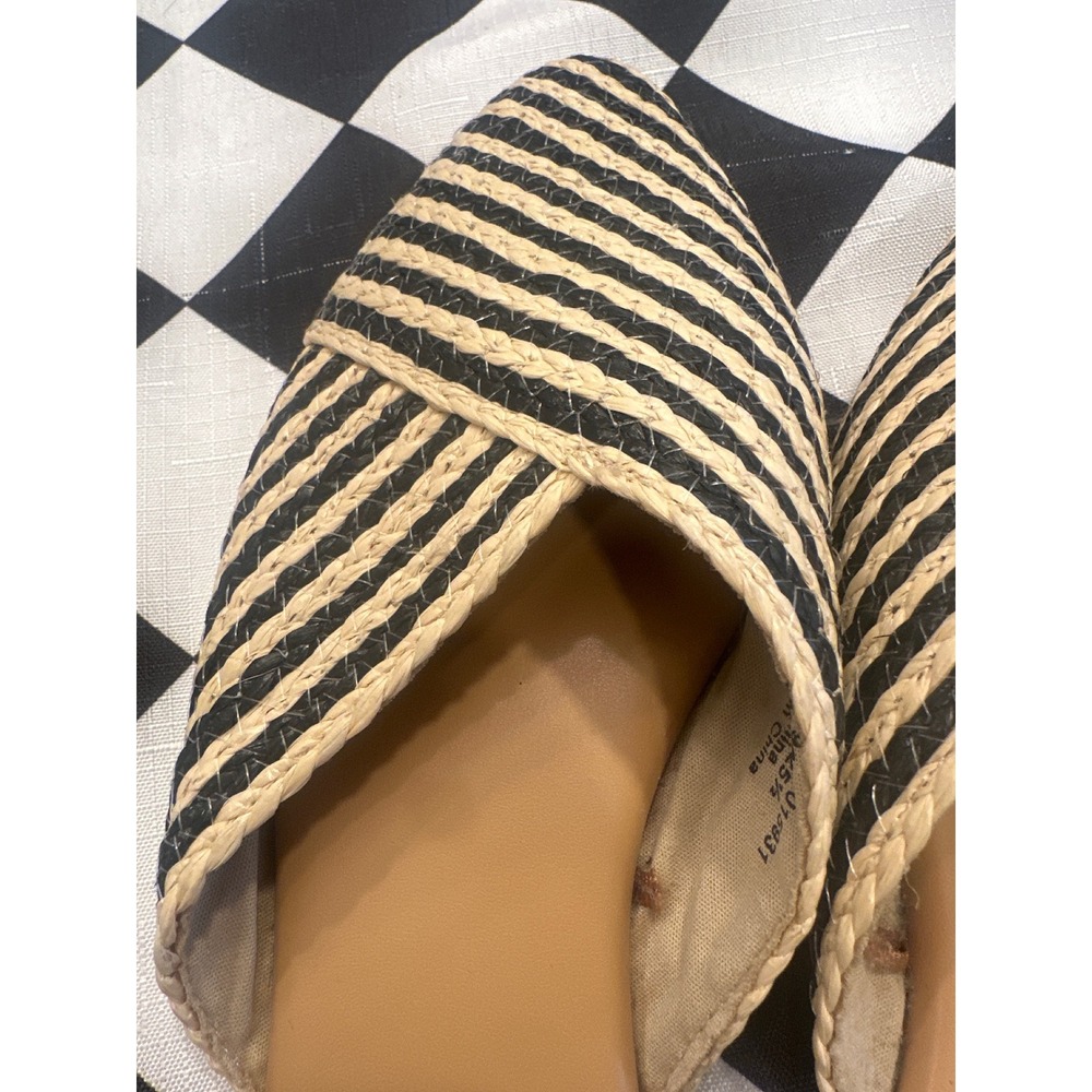 Time and Tru Womens Striped Straw Pointed Toe Mule Flats Black Beige  8.5 boho - Picture 2 of 5